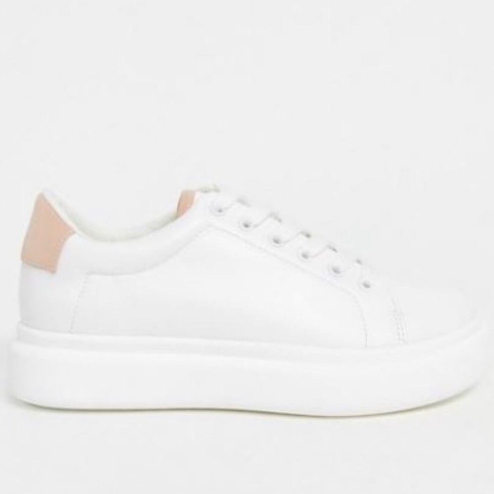 ASOS DESIGN wide fit chunky lace up trainers